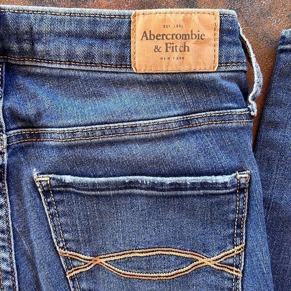 abercrombie & fitch high rise jeans ☀️ - Picture 7 of 8